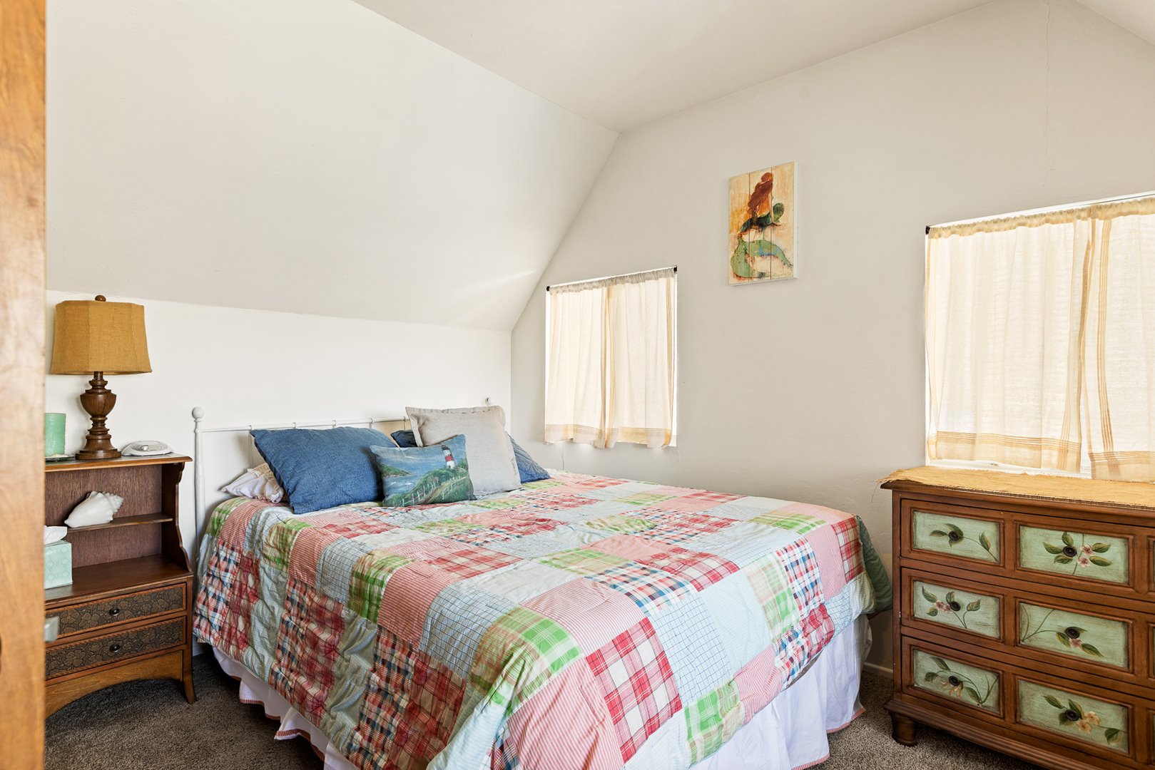 Desirable Palisades Charmer with Views Arrowhead Rentals